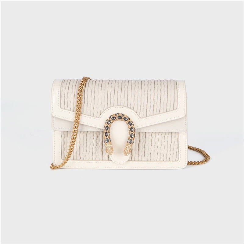 Crossbody muotilaukku